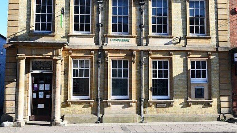 lloyds lymington